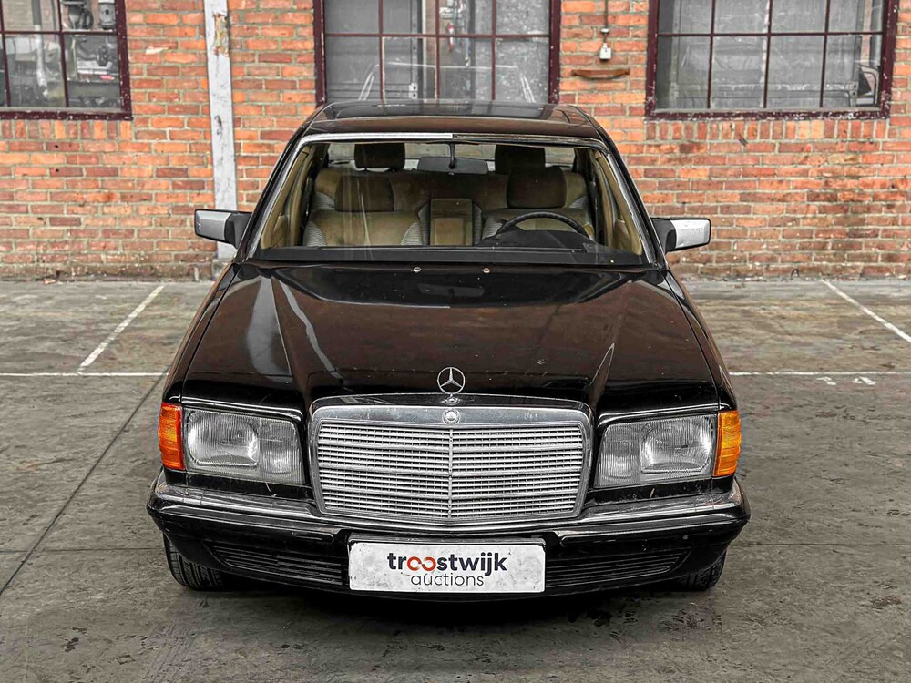 Mercedes-Benz 280 SEL 