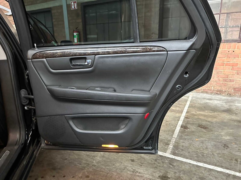 Cadillac Six Door Limousine Superior 6-Deurs 2010 Volgauto