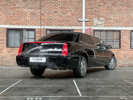 Cadillac Six Door Limousine Superior 6-Deurs 2010 Volgauto