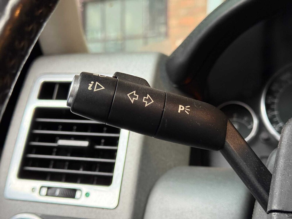 Land Rover Range Rover 4.4 V8 Vogue 286pk 2002, 67-SJ-DS Youngtimer