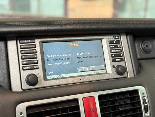 Land Rover Range Rover 4.4 V8 Vogue 286pk 2002, 67-SJ-DS Youngtimer