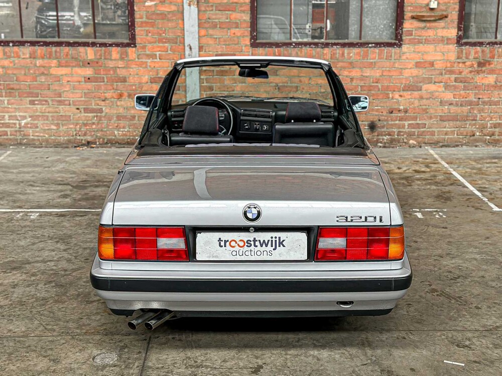 BMW 323i Baur TC E30 - B20 Cabriolet 150pk 1992 3-serie, HKG-95-X