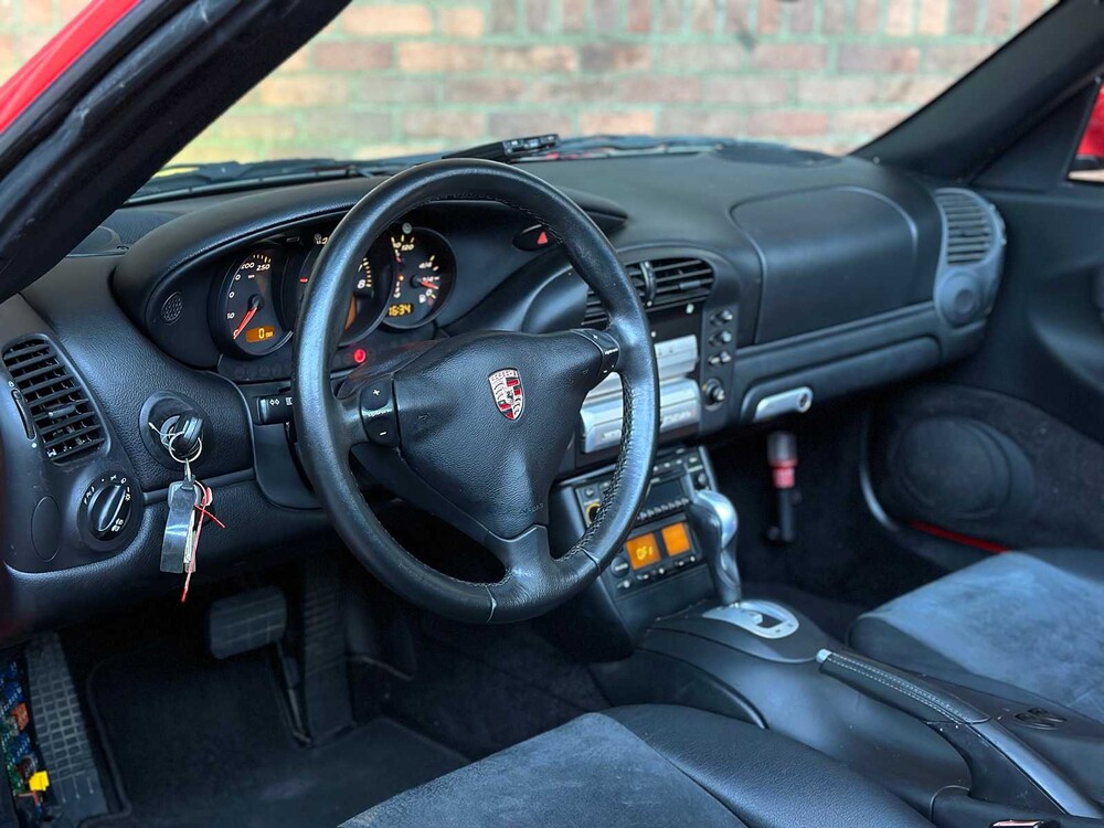 Porsche Boxster 986 Facelift 2.7 228pk 2004 Youngtimer