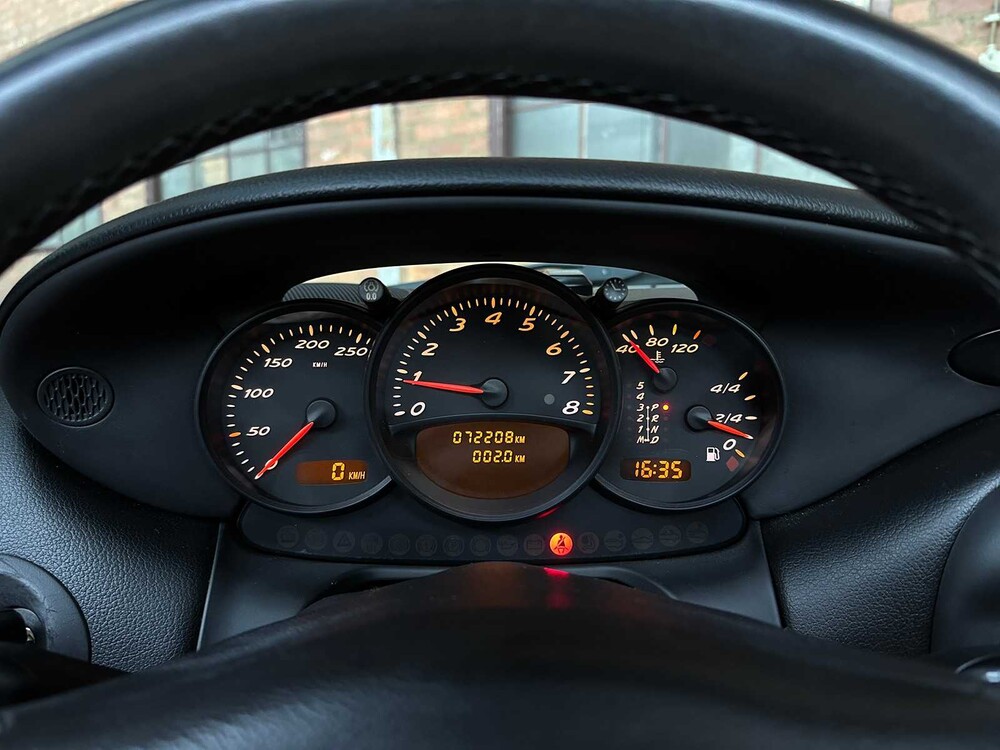 Porsche Boxster 986 Facelift 2.7 228pk 2004 Youngtimer