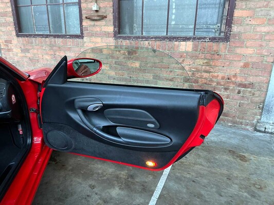 Porsche Boxster 986 Facelift 2.7 228pk 2004 Youngtimer