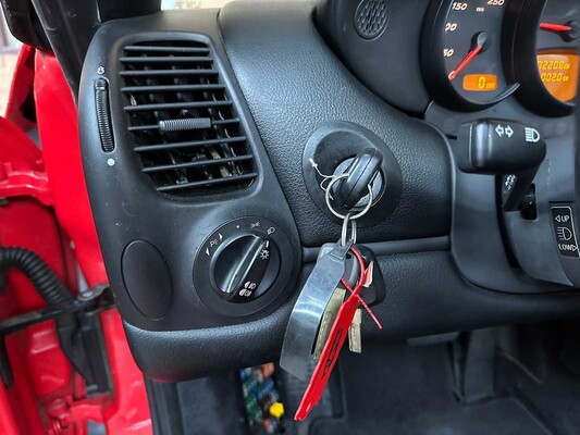 Porsche Boxster 986 Facelift 2.7 228pk 2004 Youngtimer