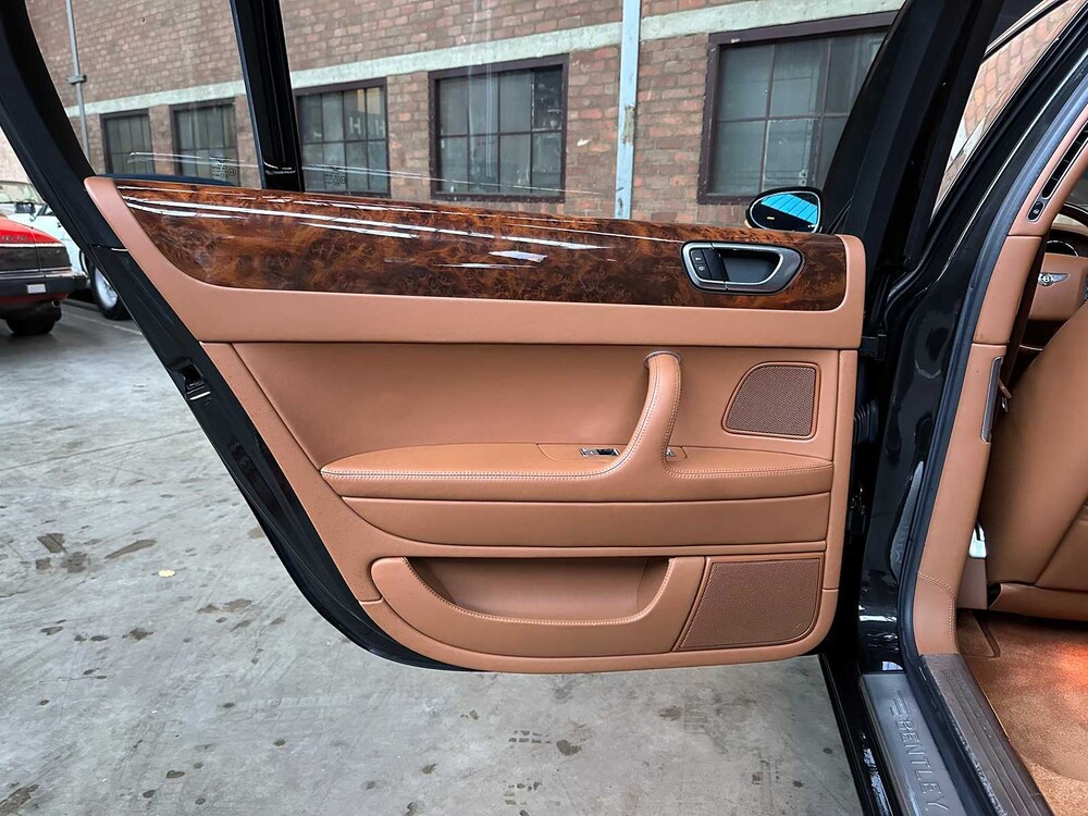 Bentley Continental Flying Spur 6.0 W12 525pk 2008 Youngtimer