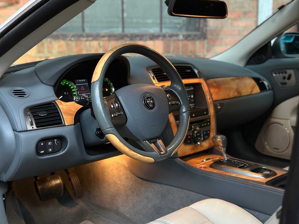 Jaguar XK Coupe 4.2 V8 300pk 2006 Youngtimer (53.000 km)