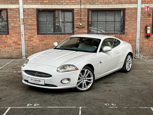 Jaguar XK Coupe 4.2 V8 300pk 2006 Youngtimer (53.000 km)