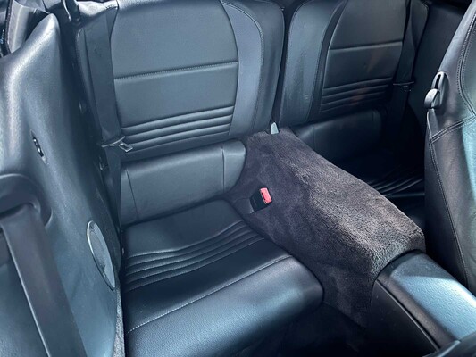 Porsche 911 Cabriolet Carrera 3.6 996 320p 2003 Youngtimer HANDGESCHAKELD