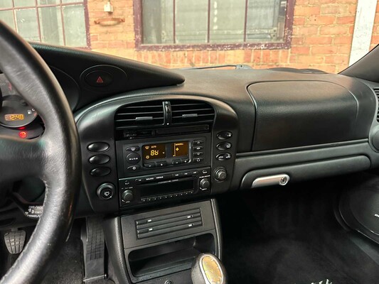 Porsche 911 Cabriolet Carrera 3.6 996 320p 2003 Youngtimer HANDGESCHAKELD