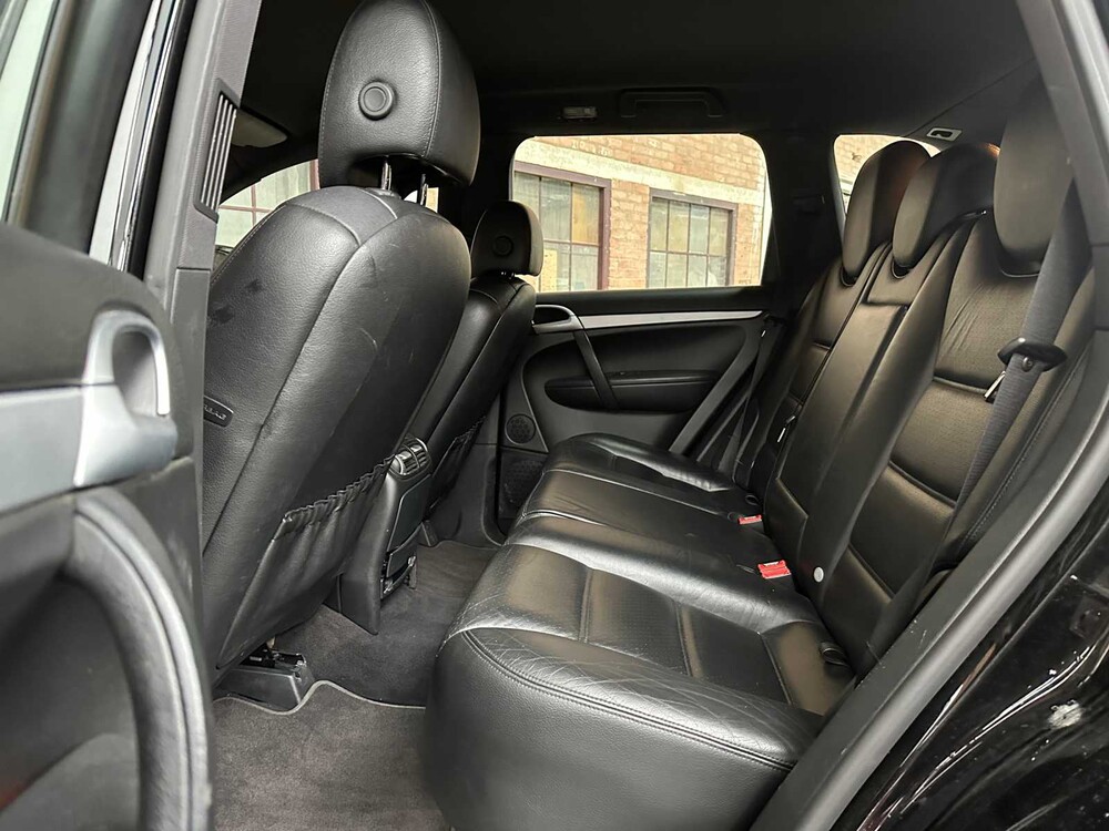 Porsche Cayenne 3.0 D V6 240pk 2009, 82-JDT-1