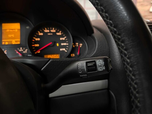 Porsche Cayenne 3.0 D V6 240pk 2009, 82-JDT-1