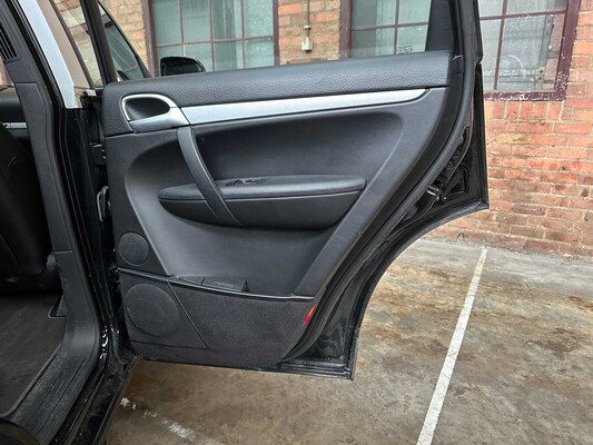 Porsche Cayenne 3.0 D V6 240pk 2009, 82-JDT-1