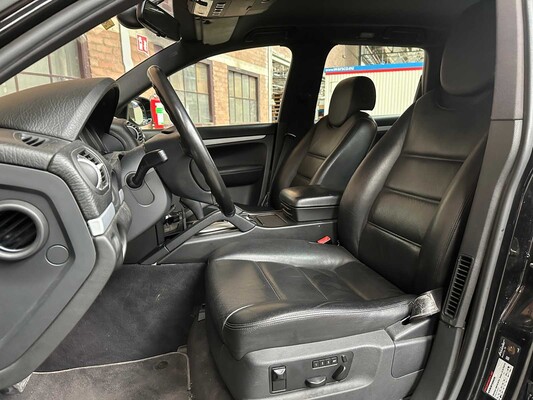 Porsche Cayenne 3.0 D V6 240pk 2009, 82-JDT-1