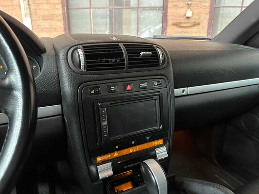 Porsche Cayenne 3.0 D V6 240pk 2009, 82-JDT-1