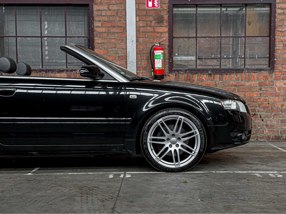 Audi A4 Cabriolet 3.2 FSI V6 Quattro Pro Line 256pk 2006, 70-SR-RL Youngtimer