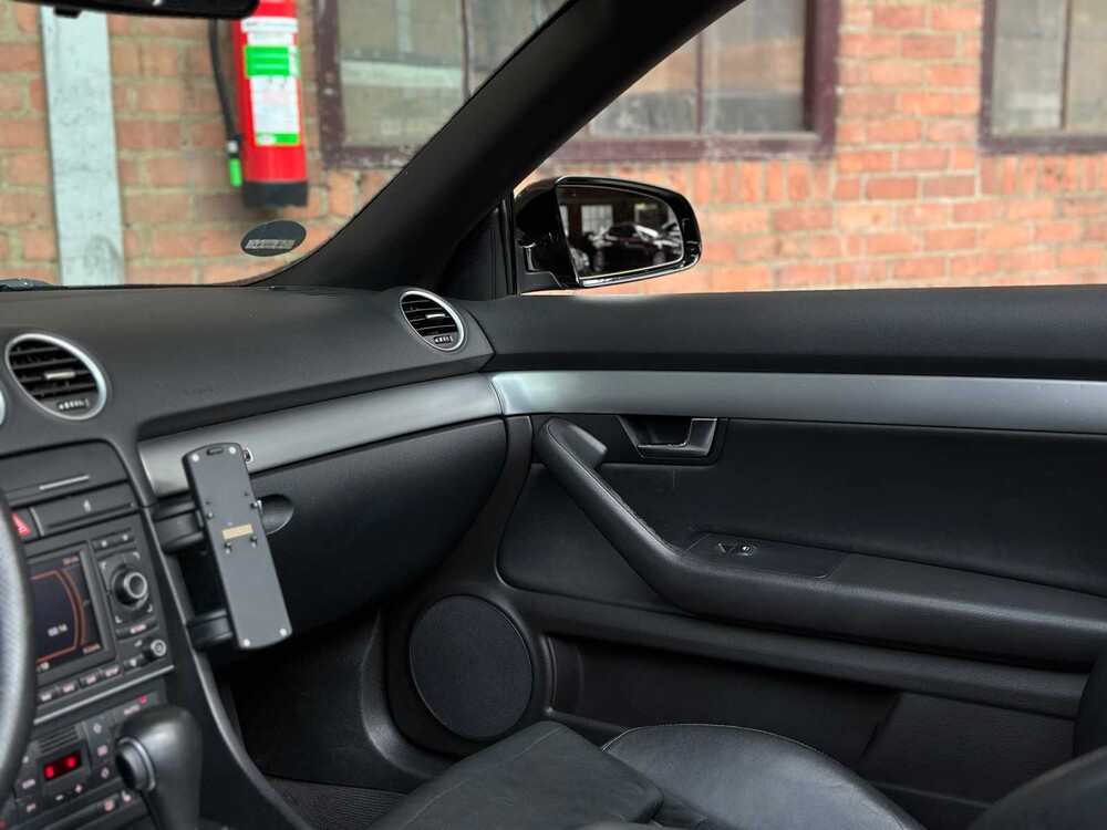 Audi A4 Cabriolet 3.2 FSI V6 Quattro Pro Line 256pk 2006, 70-SR-RL Youngtimer