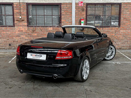 Audi A4 Cabriolet 3.2 FSI V6 Quattro Pro Line 256pk 2006, 70-SR-RL Youngtimer