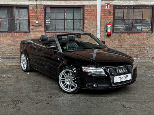 Audi A4 Cabriolet 3.2 FSI V6 Quattro Pro Line 256pk 2006, 70-SR-RL Youngtimer