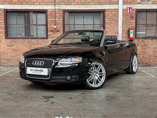 Audi A4 Cabriolet 3.2 FSI V6 Quattro Pro Line 256pk 2006, 70-SR-RL Youngtimer