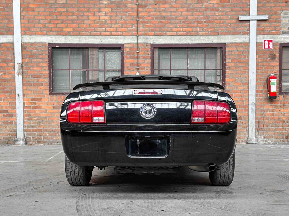 Ford Mustang Cabriolet 4.0 V6 214pk 2005