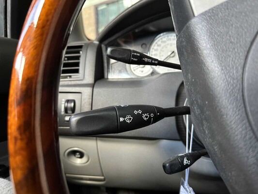 Chrysler 300C HEMI 5.7 V8 340pk 2005 -Youngtimer-