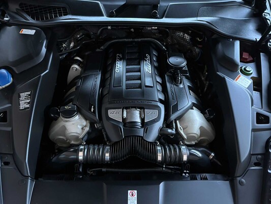 Porsche Cayenne Turbo 4.8 V8 493pk 2010