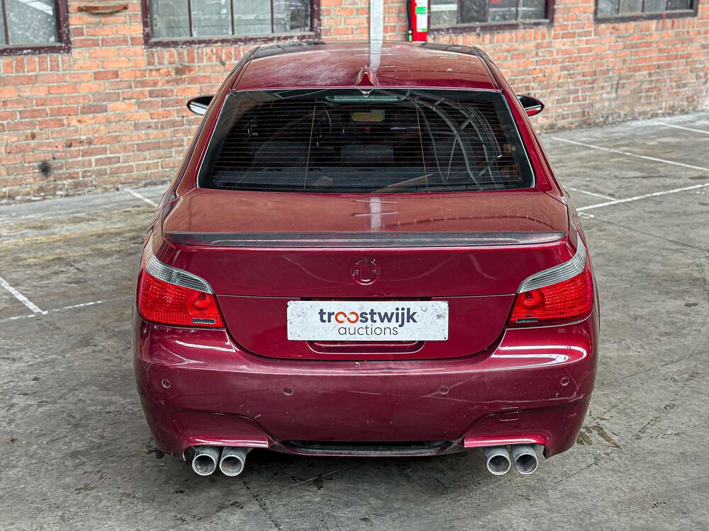 BMW M5 5.0 V10 E60 500pk 2006 5-serie