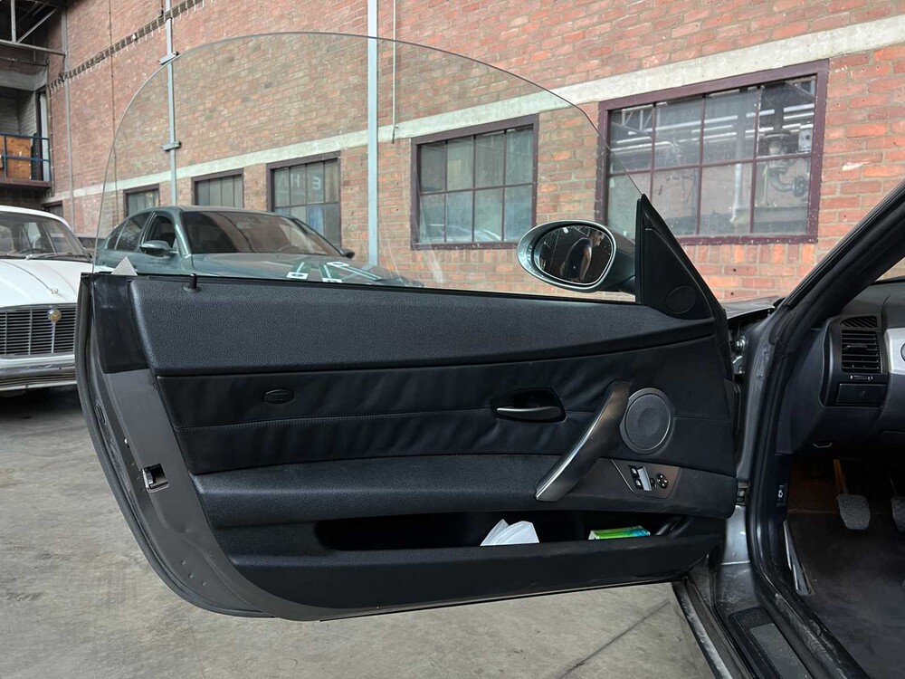 BMW Z4 Roadster 3.0i S 231pk 2004 (Hardtop + Softtop), 36-NV-HZ Youngtimer