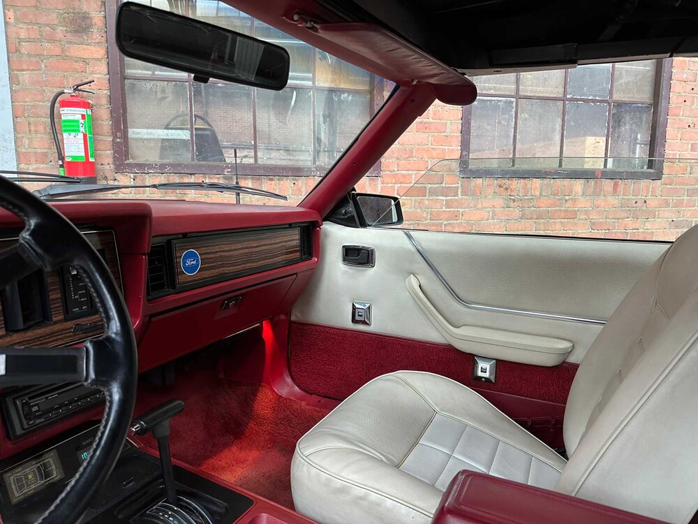 Ford Mustang Cabriolet 112pk 1983, HF-JR-24