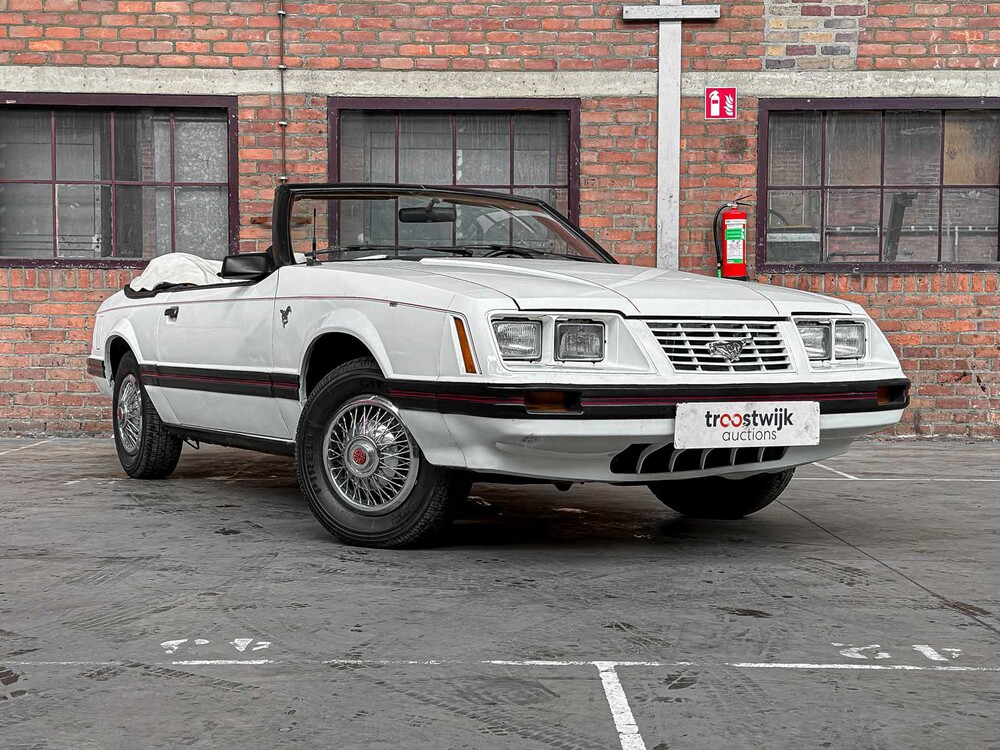 Ford Mustang Cabriolet 112pk 1983, HF-JR-24
