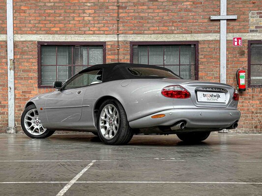 Jaguar XKR 4.0 V8 Convertible 363pk 2001 (LPG) , N-457-KK Youngtimer