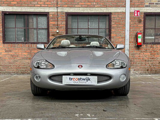 Jaguar XKR 4.0 V8 Convertible  363pk 2001 (LPG) , N-457-KK Youngtimer