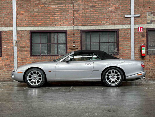 Jaguar XKR 4.0 V8 Convertible  363pk 2001 (LPG) , N-457-KK Youngtimer