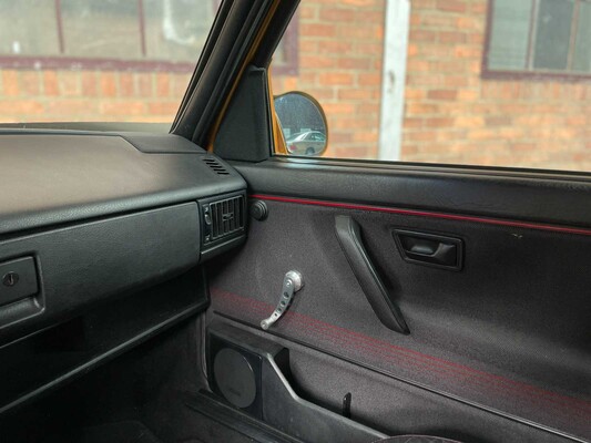 Volkswagen Golf MK2 GTI 2.0 8v 112pk 1987 (Origineel-NL), RX-32-GJ