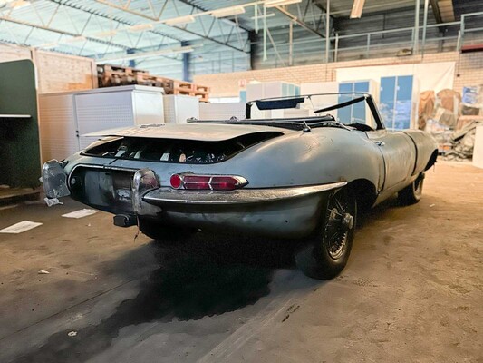 Jaguar E-Type XKE Cabriolet 4.2 6-cilinder in lijn Serie 1½ 1968 Roadster
