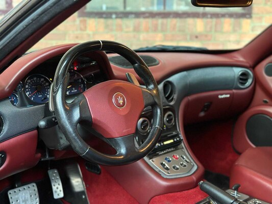 Maserati GranSport Coupe 4.2 V8 400pk 2006 -Youngtimer-