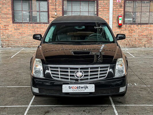 Cadillac Six Door Limousine Superior 6-Deurs 2010 Volgauto