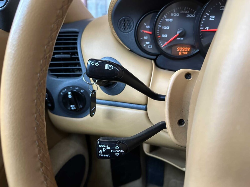 Porsche 911 Carrera 3.4 996 Coupé 300pk 1998, HHZ-60-D