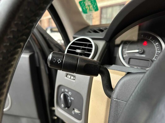 Land Rover Discovery 4.4 V8 L319 300pk 2006, 67-RTH-9 Youngtimer