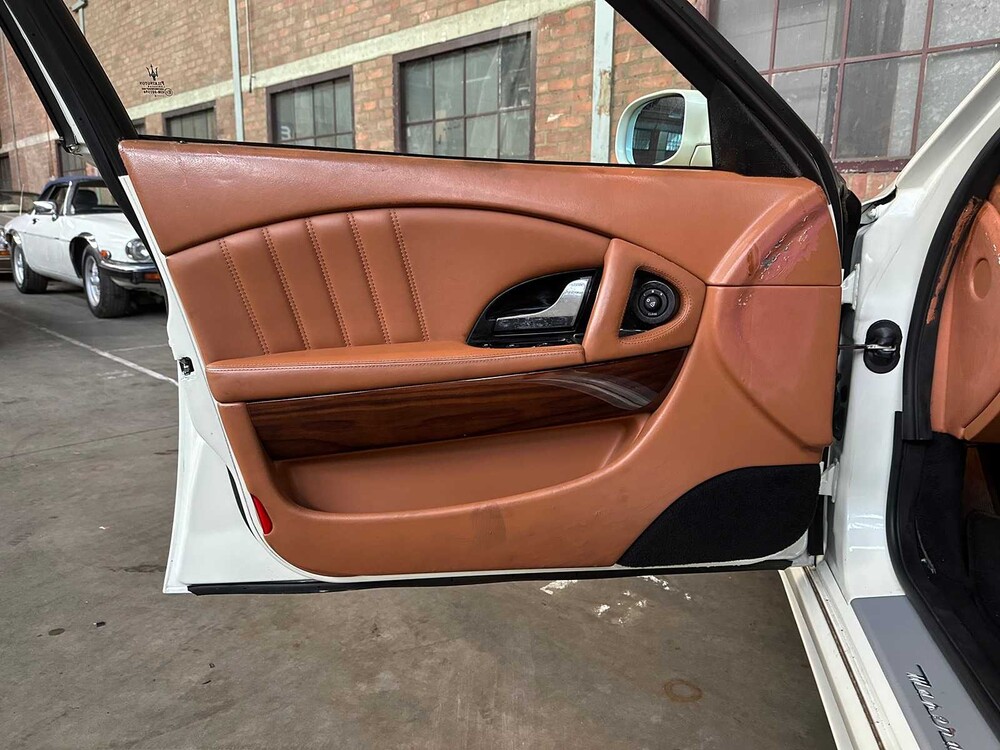 Maserati Quattroporte 4.2 V8 400pk 2005 Youngtimer