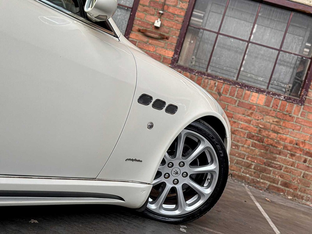 Maserati Quattroporte 4.2 V8 400pk 2005 Youngtimer