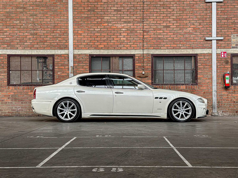 Maserati Quattroporte 4.2 V8 400pk 2005 Youngtimer