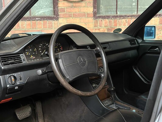 Mercedes-Benz 300 TE 200-500 (W124) Combi 179pk 1988, 61-ZJ-TZ