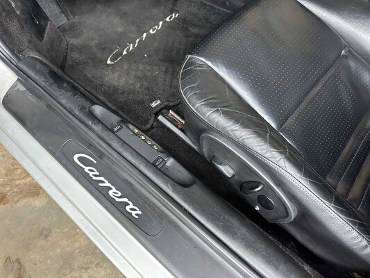 Porsche 911 Cabriolet Carrera 3.6 996 320p 2003 Youngtimer HANDGESCHAKELD