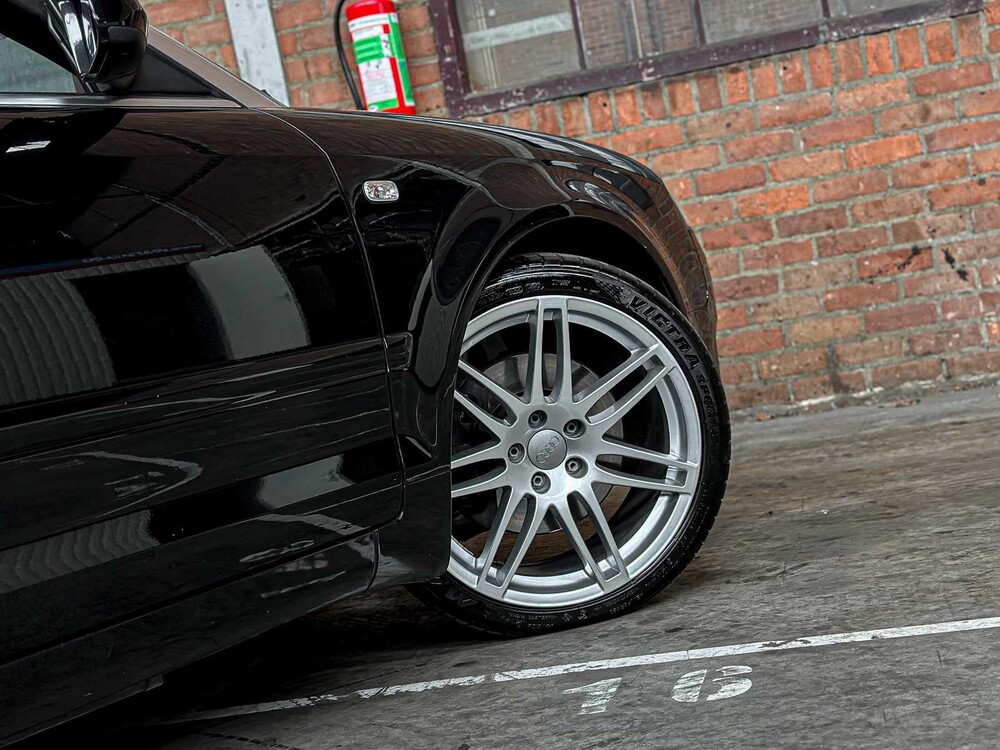 Audi A4 Cabriolet 3.2 FSI V6 Quattro Pro Line 256pk 2006, 70-SR-RL Youngtimer