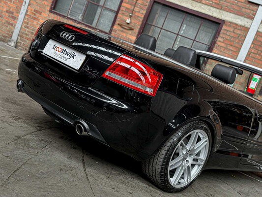 Audi A4 Cabriolet 3.2 FSI V6 Quattro Pro Line 256pk 2006, 70-SR-RL Youngtimer