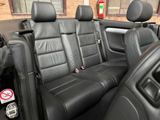 Audi A4 Cabriolet 3.2 FSI V6 Quattro Pro Line 256pk 2006, 70-SR-RL Youngtimer