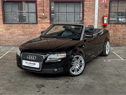 Audi A4 Cabriolet 3.2 FSI V6 Quattro Pro Line 256pk 2006, 70-SR-RL Youngtimer
